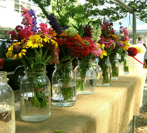 A HUGE part of any wedding day Use Masonjars They are great because you